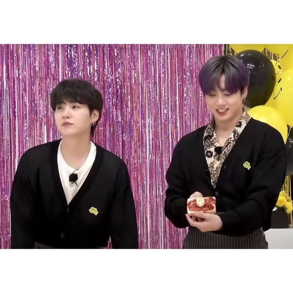 BTS BUTTER BLACK CARDIGAN SZ M - BNWT (THIS LISTING IS FOR THE CARDIGAN ONLY!) - Picture 5 of 9